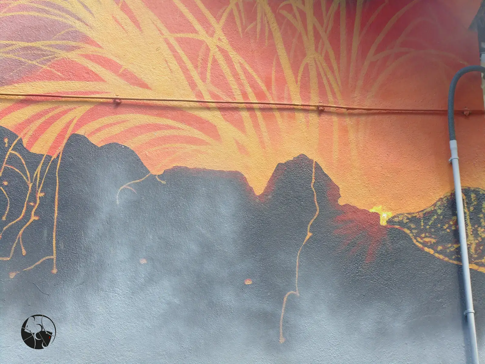 fresque_volcan_3_cratere_eruption.webp